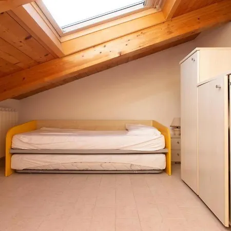 N032 - Numana, Trilocale Con Terrazzo Vicino Al Centro