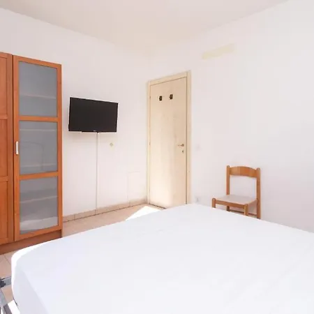 N032 - Numana, Trilocale Con Terrazzo Vicino Al Centro * נומאנה