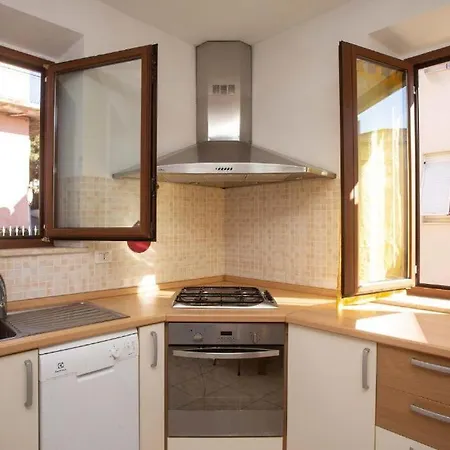 N032 - Numana, Trilocale Con Terrazzo Vicino Al Centro *