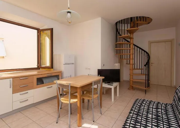 N032 - Numana, Trilocale Con Terrazzo Vicino Al Centro Appartement